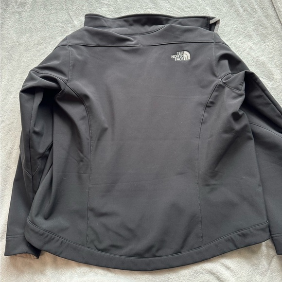 The North Face Apex Bionic Soft Shell Jacket - Picture 10 of 10